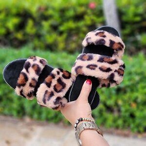 Women's Double Strap Fluffy Flat Slippers Leopard Print